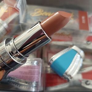 New With Tags  Bow CASE Lipstick Blitz House..  Sillage... Bow Tie Cosmetics